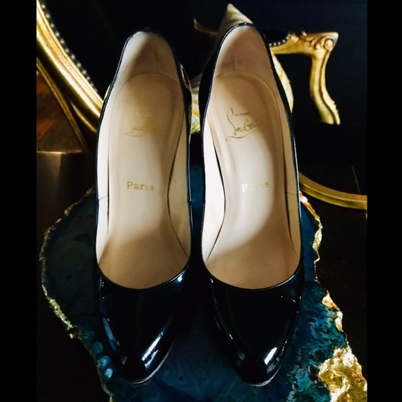 Louboutin Mumbai Black Paten Leather Classic Pump - Picture 3 of 8